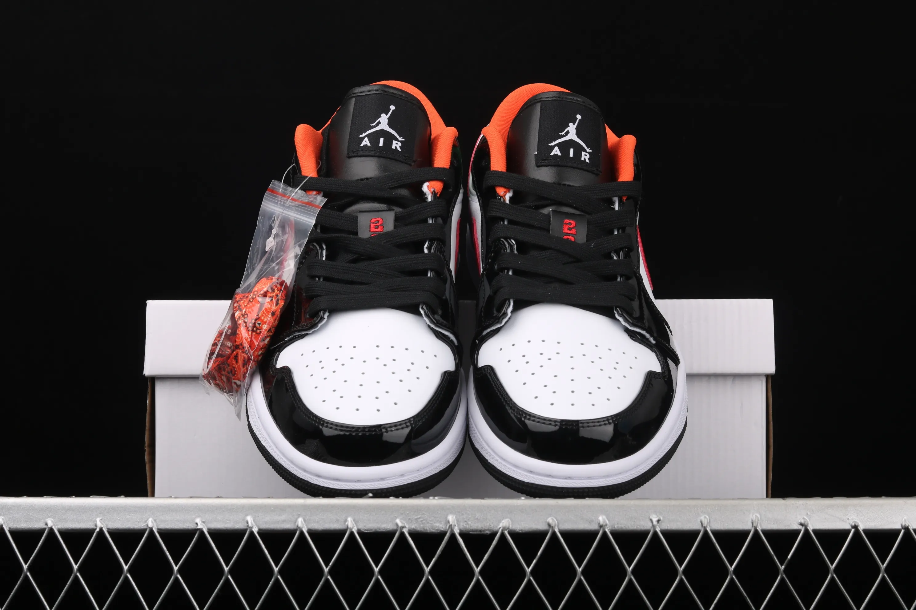 All categories Air Jordan Jordan series basketball shoes Air Jordan 1 Low Air Jordan 1 Low AJ1 Joe 1 low-top cultural and leisure sports sneakers CZ4776-101